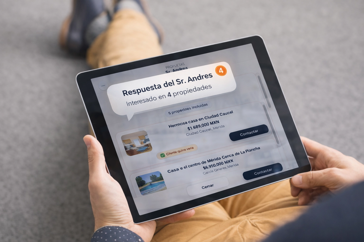 Mockup de propuesta inmobiliaria mostrando una respuesta del cliente en tablet
